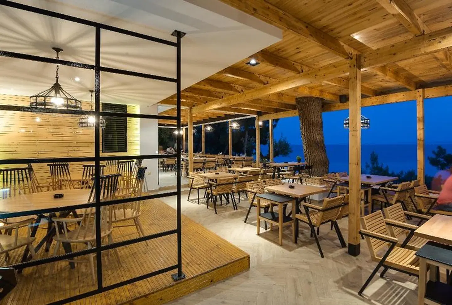 Trikorfo Beach Restaurant