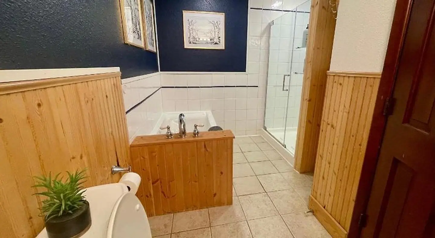 Fireside Inn Badezimmer