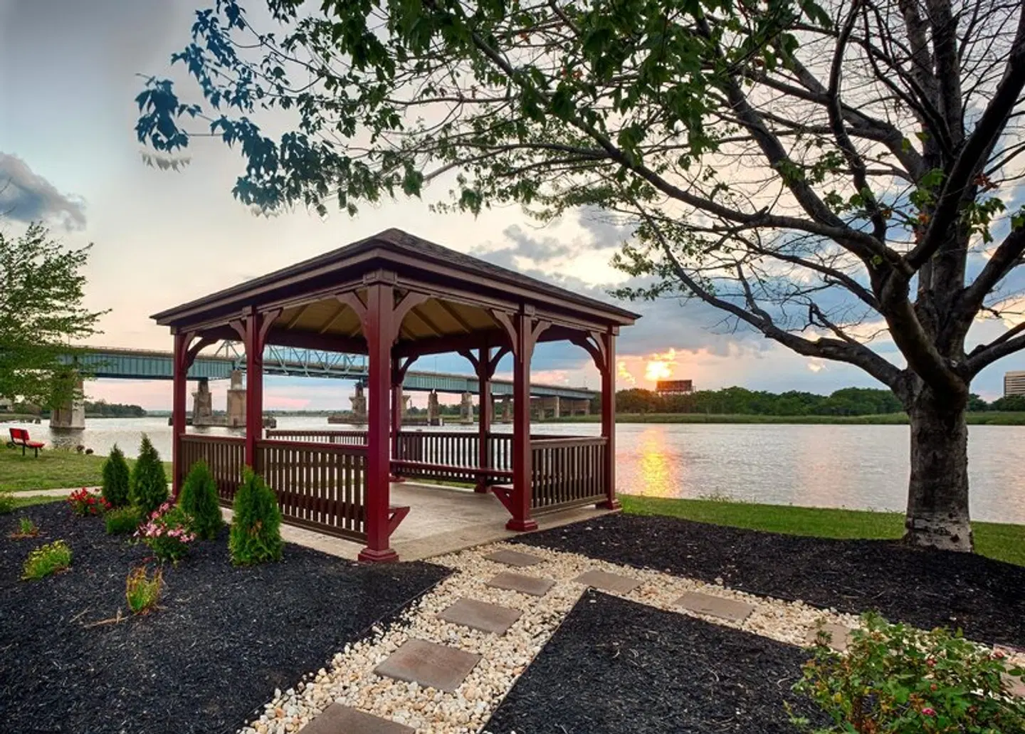 Red Roof PLUS+ Secaucus - Meadowlands Garten