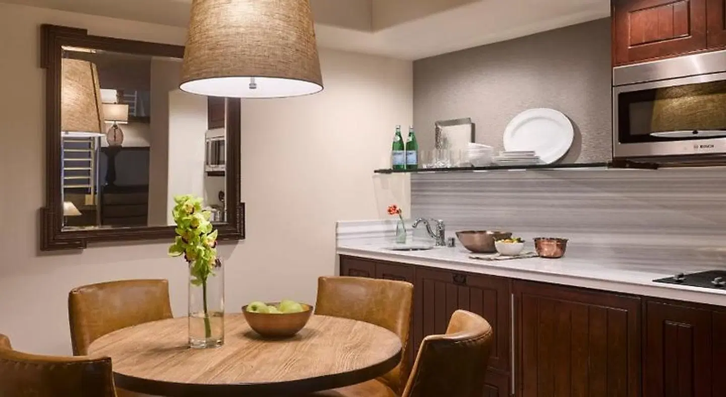 Plaza la Reina ROOM_EXAMPLE