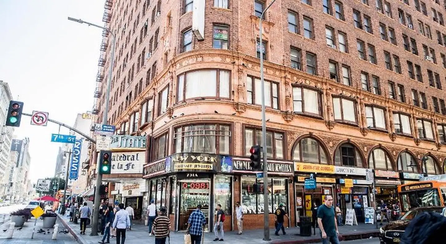 American Hotel EXTERIOR