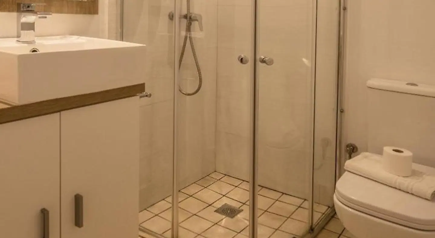 Xubec - Alberg Juvenil Hostal Badezimmer