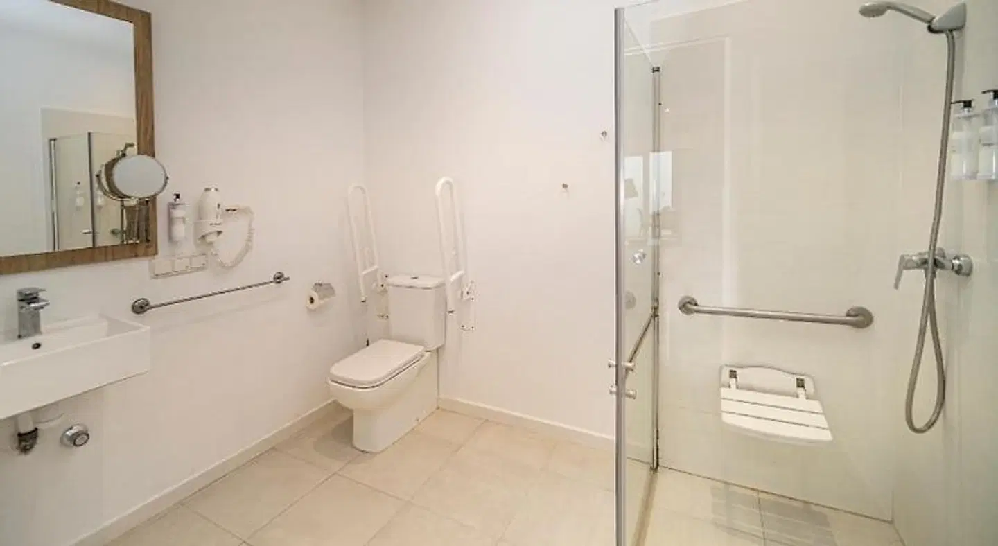 Xubec - Alberg Juvenil Hostal Badezimmer