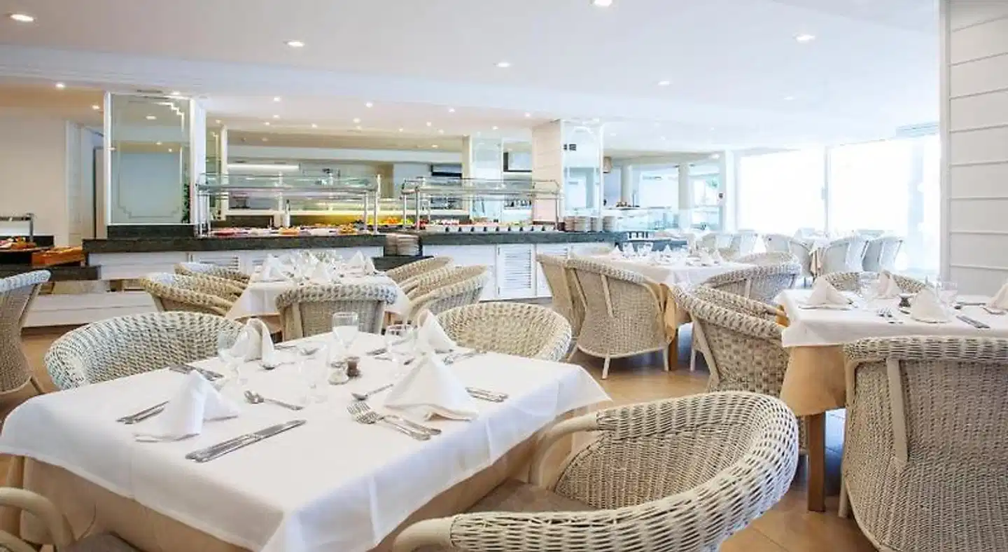Grupotel Club Menorca Restaurant