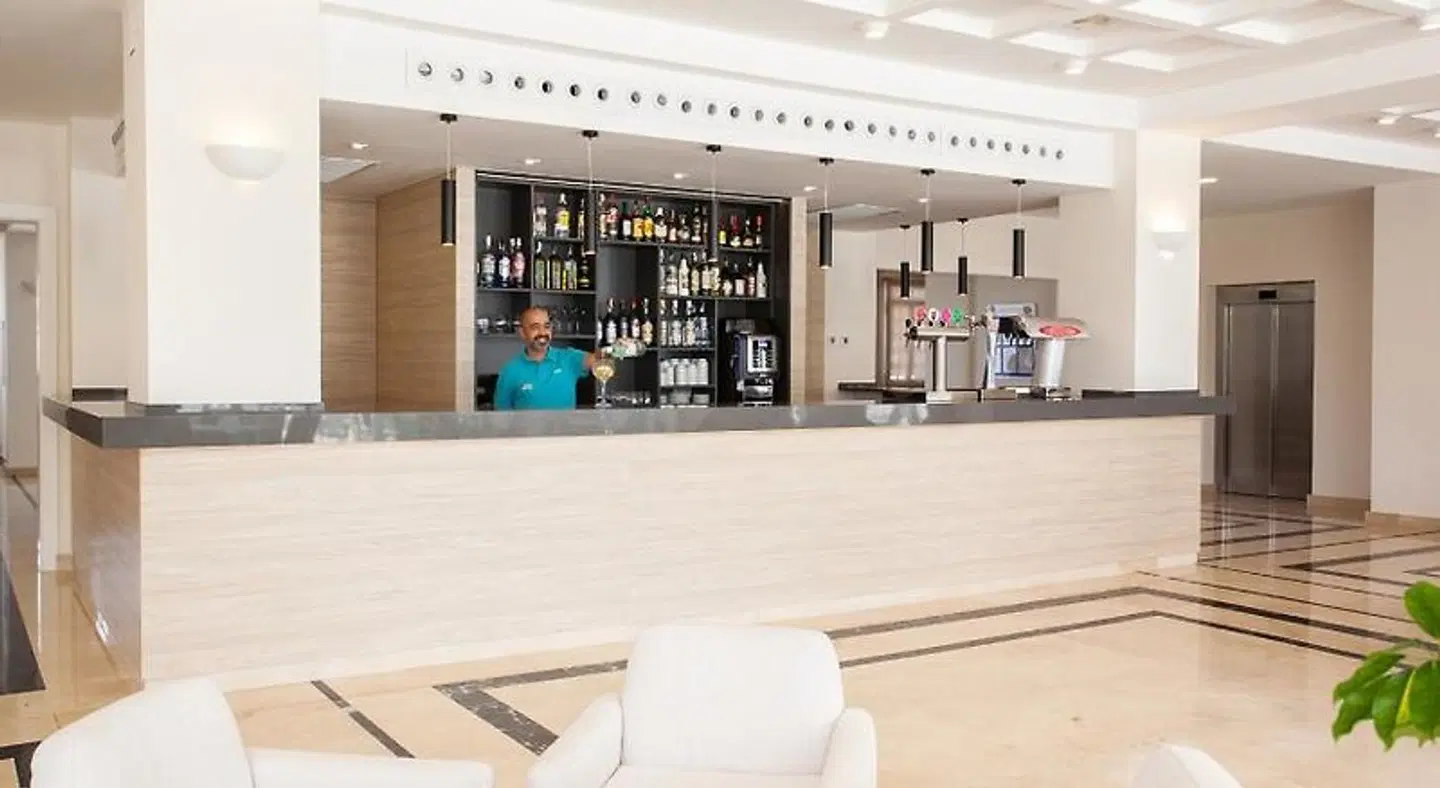 Grupotel Club Menorca Bar