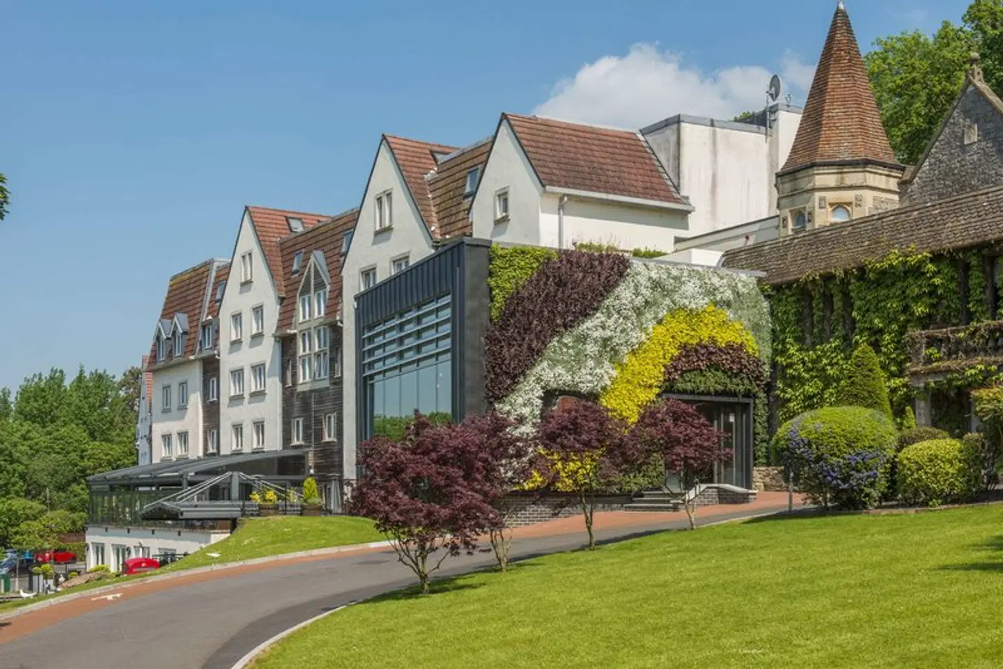 DoubleTree by Hilton Bristol Cadbury House EXTERIOR