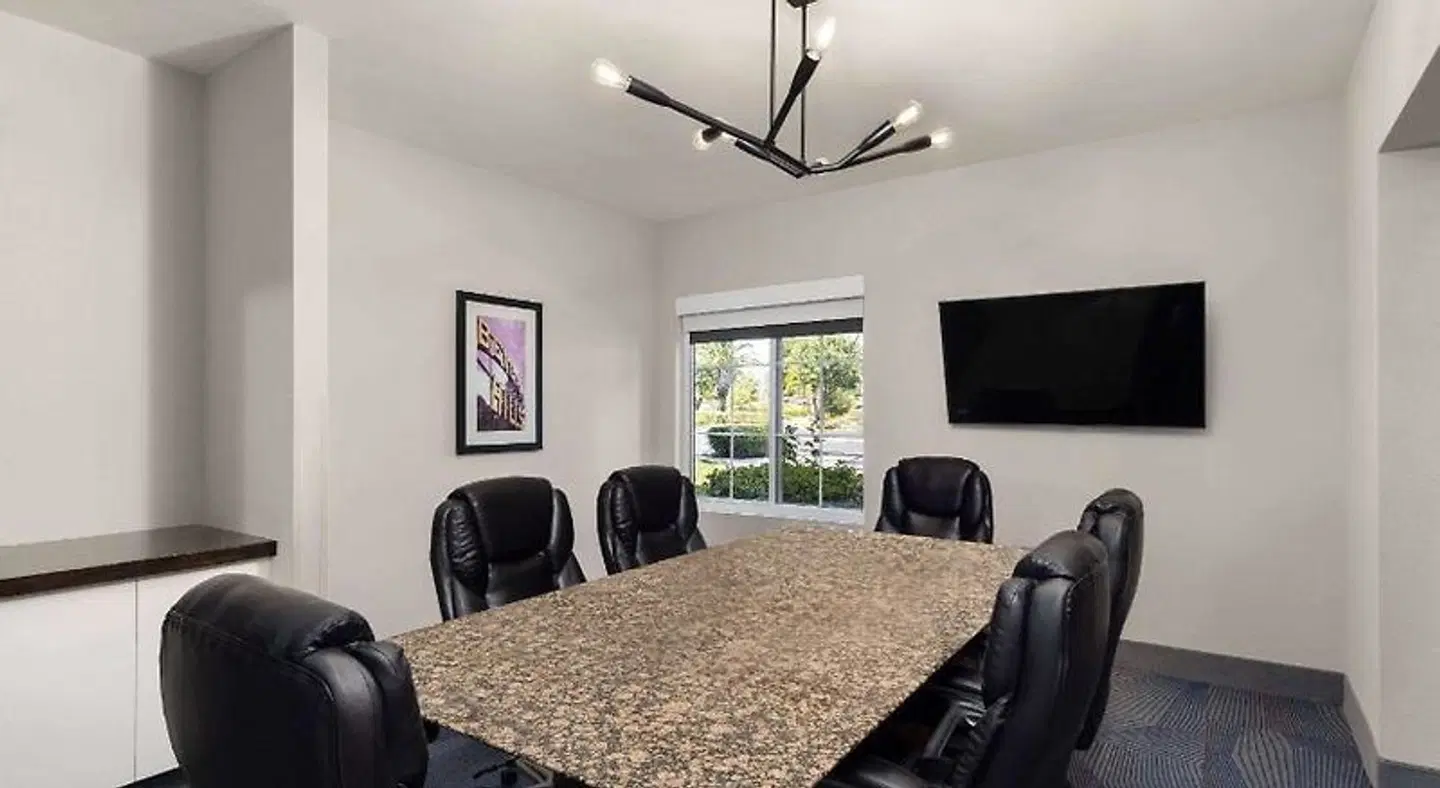 La Quinta Inn & Suites Santa Clarita - Valencia ROOM_EXAMPLE