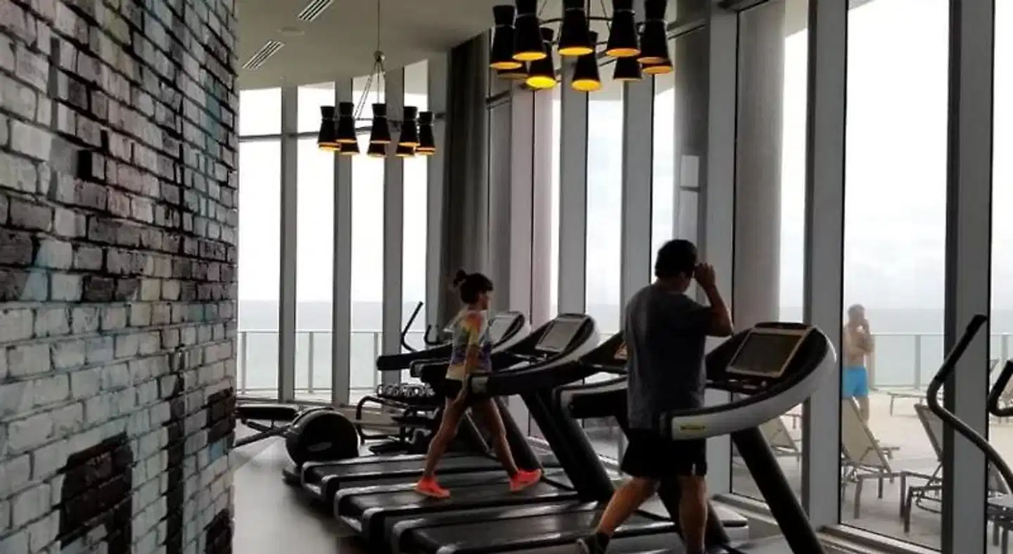 Lyfe Resort & Residences Sport und Entertainment
