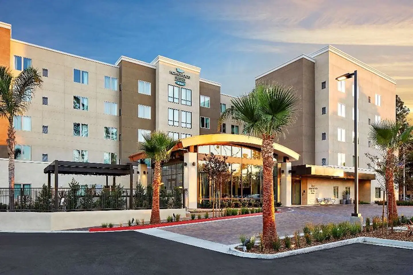 Homewood Suites by Hilton San Diego Mission Valley/Zoo EXTERIOR