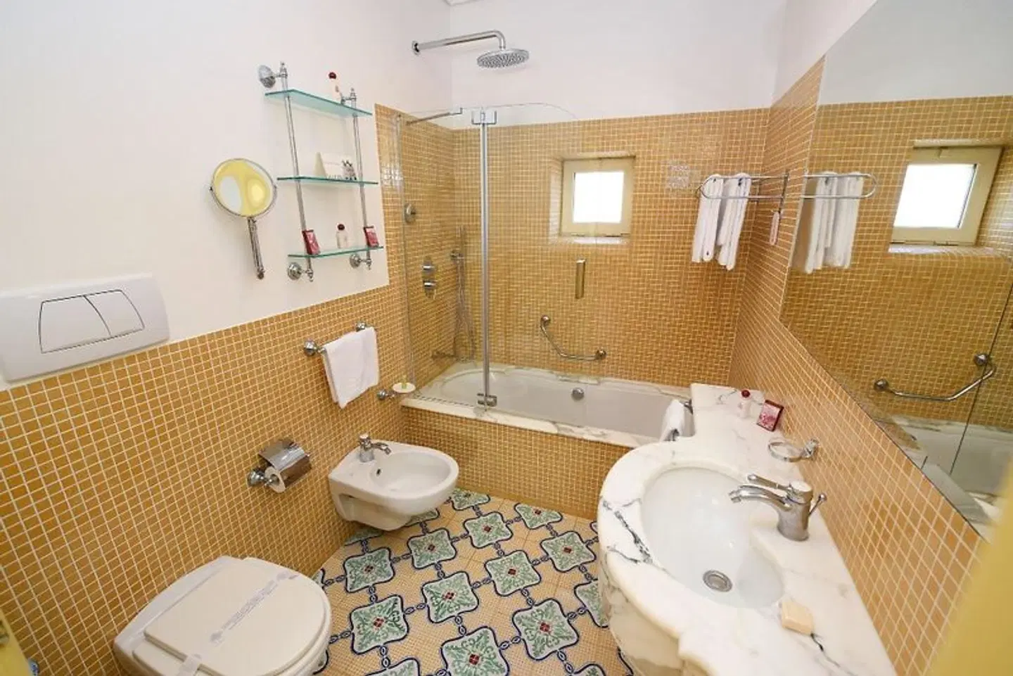 Hotel Antiche Mura Badezimmer
