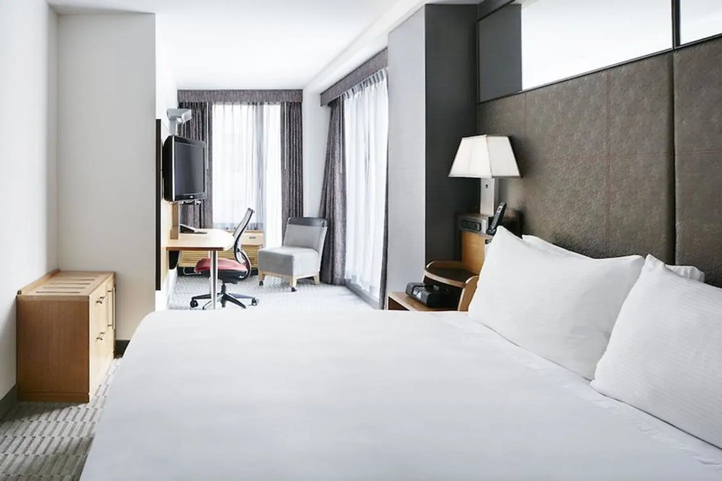 The Jewel Facing Rockefeller Center ROOM_EXAMPLE