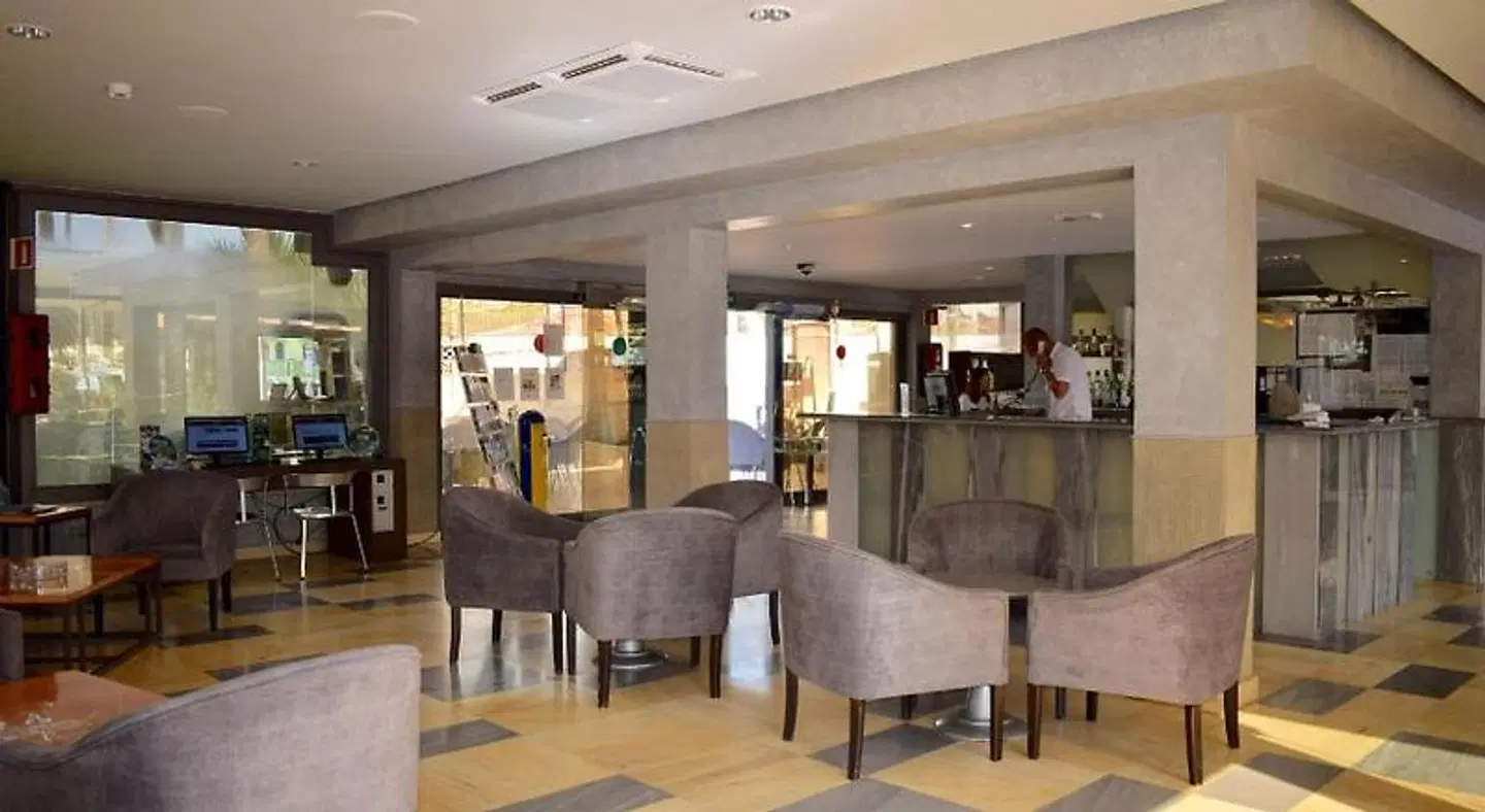 eó Maspalomas Resort Bar