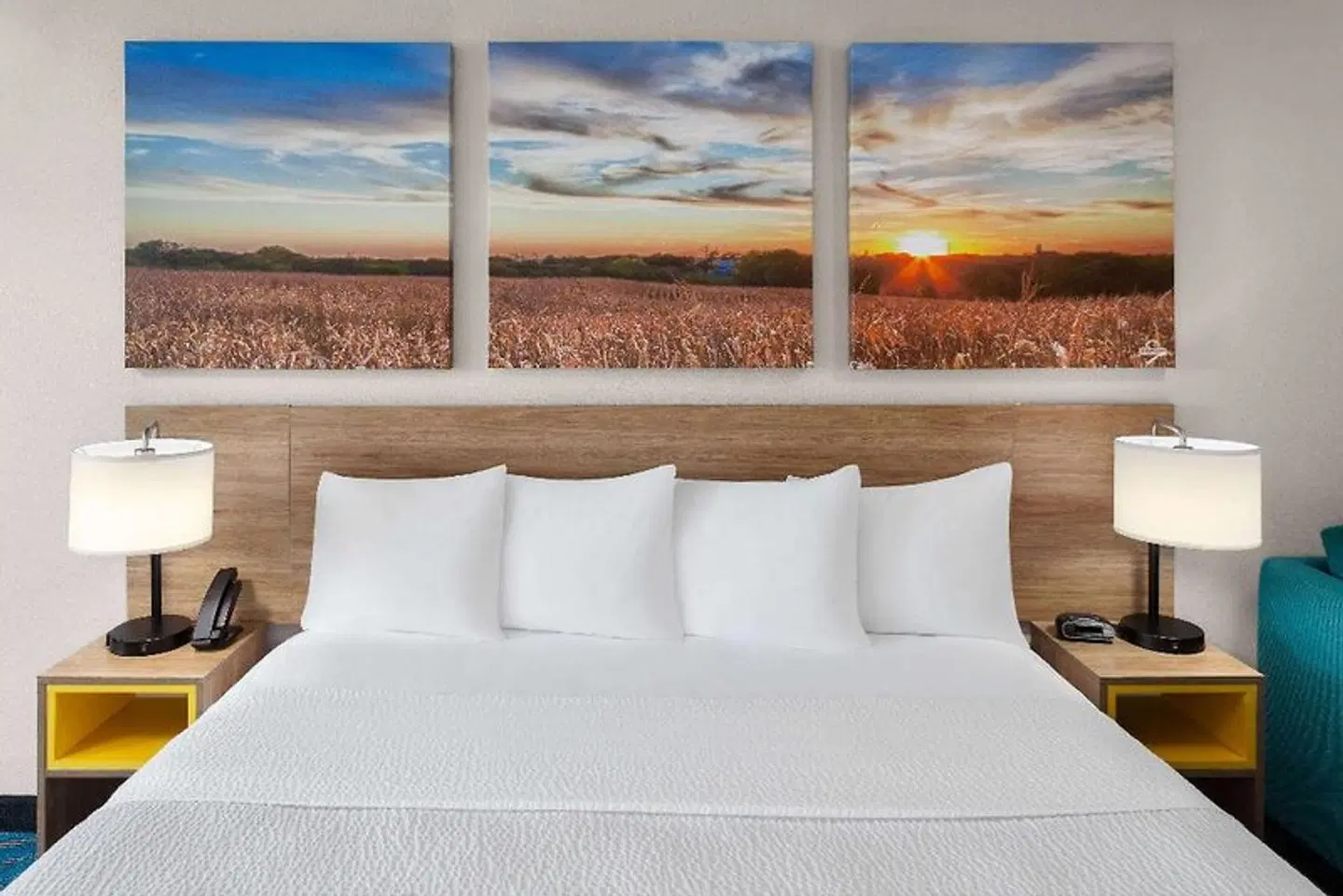 Days Inn & Suites by Wyndham of Morris Terrasse