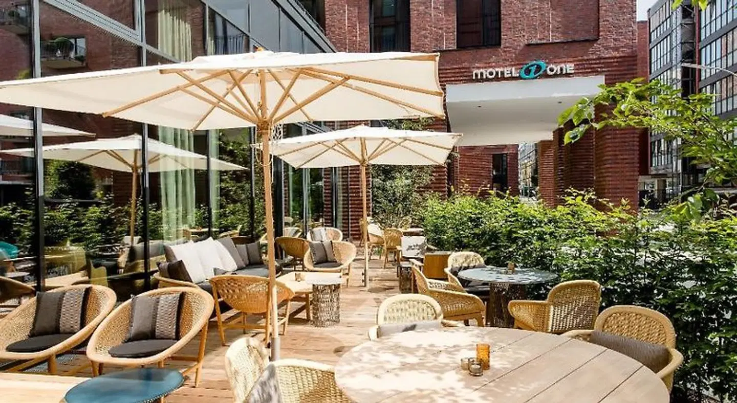 Motel One Hamburg-Fleetinsel Terrasse