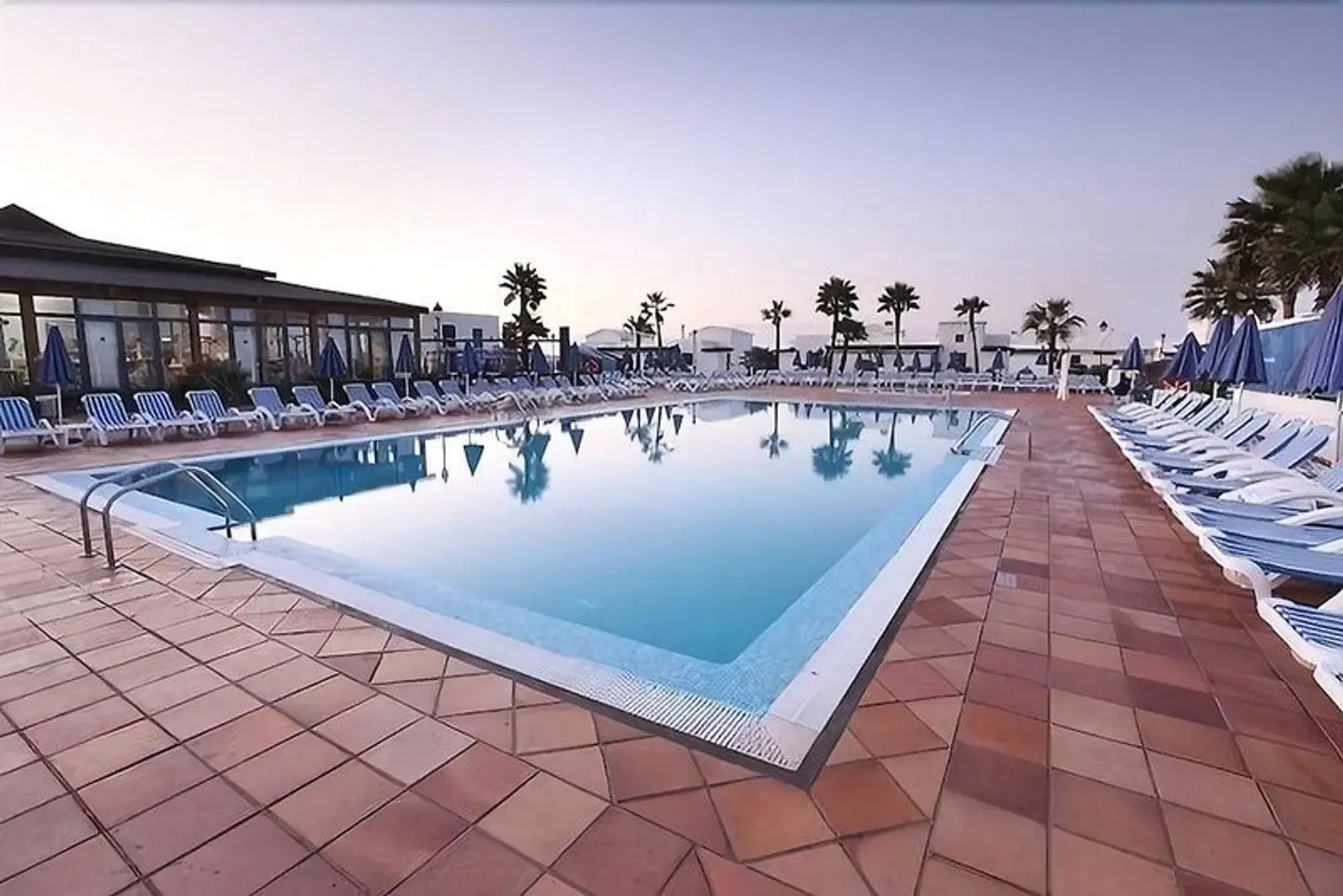 Villas Coral Deluxe OUTDOOR_POOL