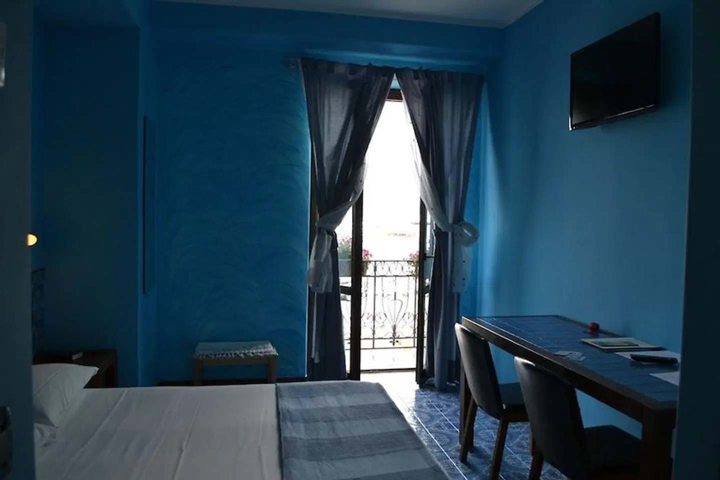 Petit Hotel ROOM_EXAMPLE