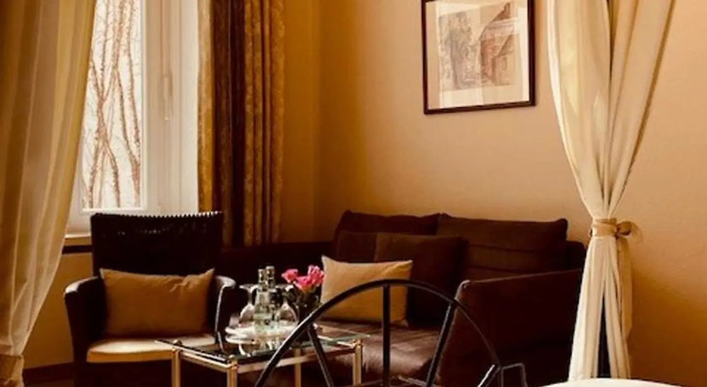 Miramar ROOM_EXAMPLE