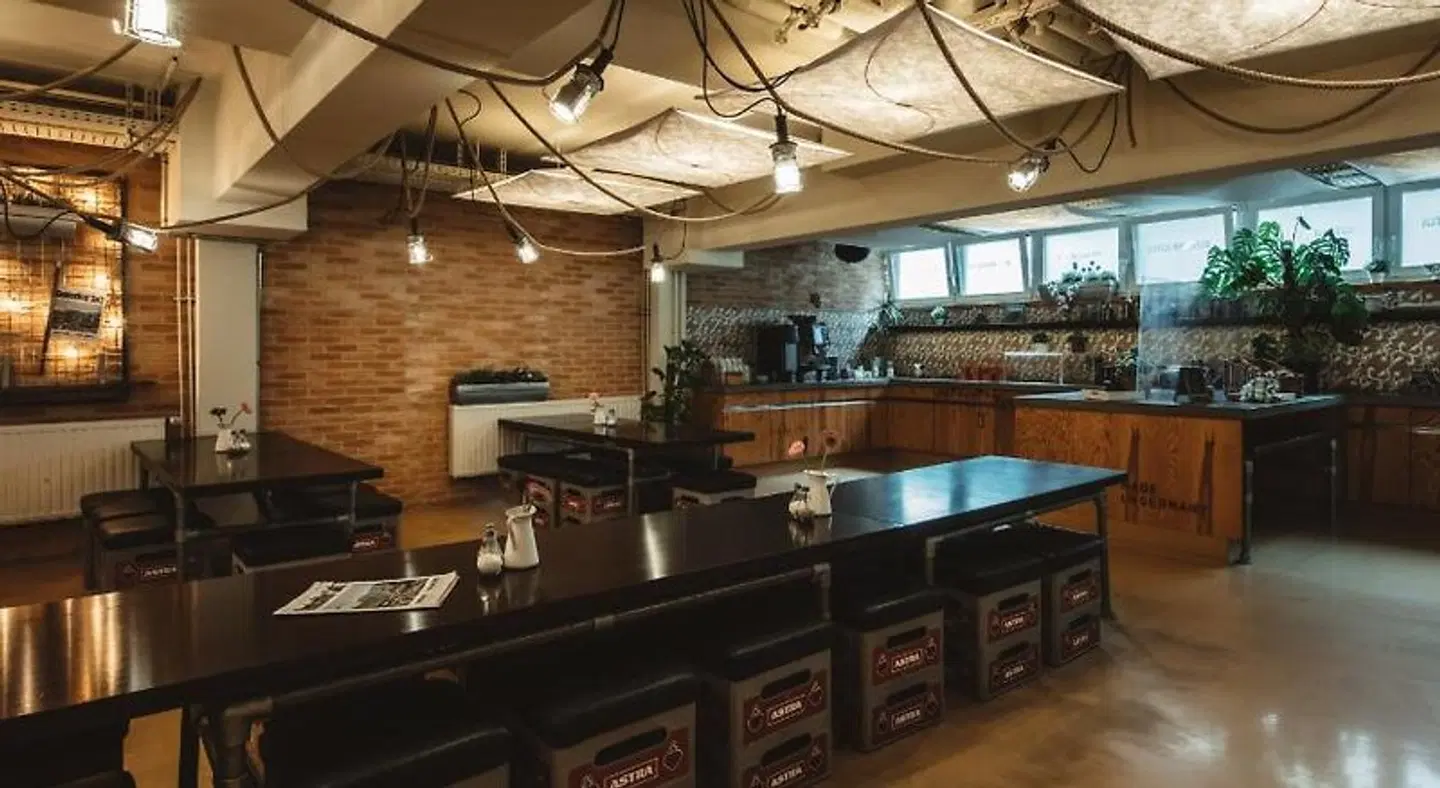 Superbude St. Georg Bar