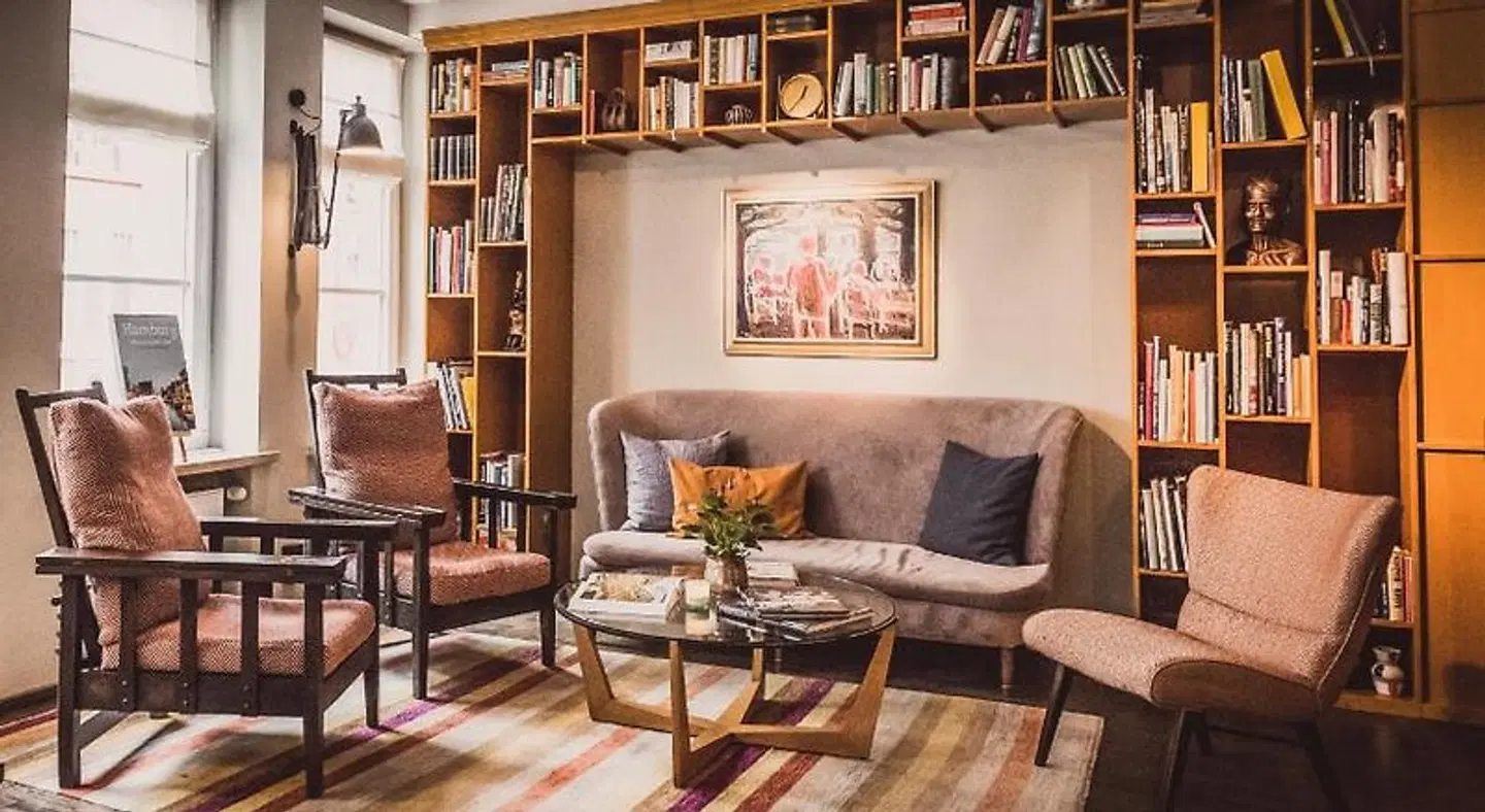 Henri LOUNGE_LOBBY
