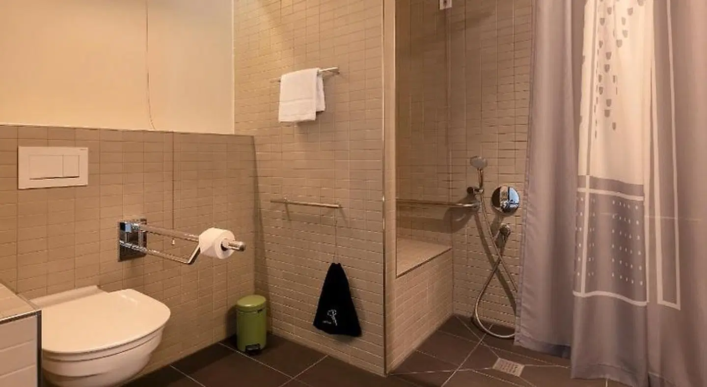 PIERDREI Hotel HafenCity Hamburg Badezimmer