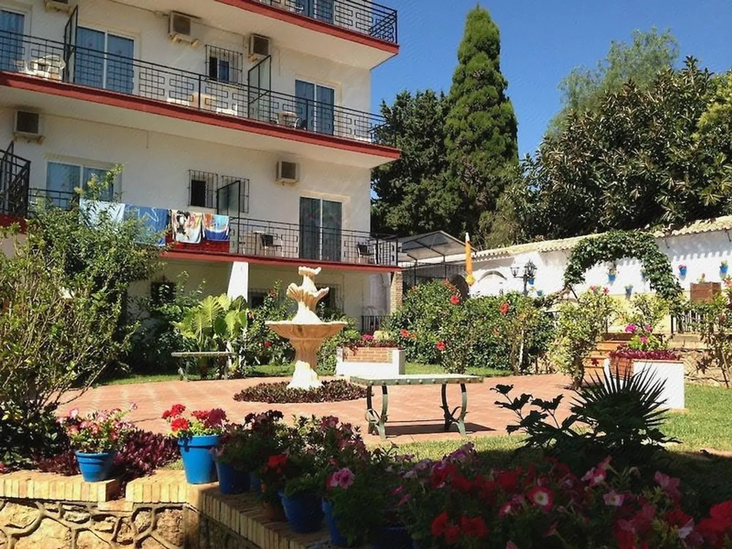 Carmen Teresa EXTERIOR