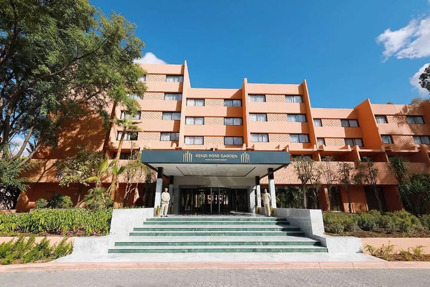 Kenzi Rose Garden EXTERIOR