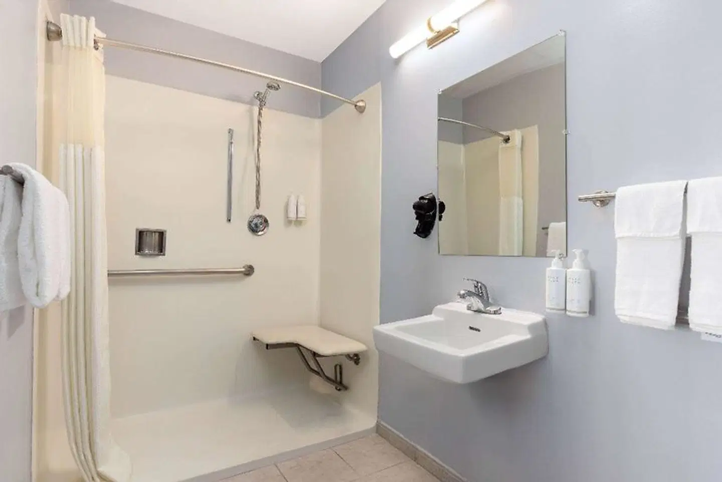 Travelodge by Wyndham by Fisherman's Wharf Badezimmer