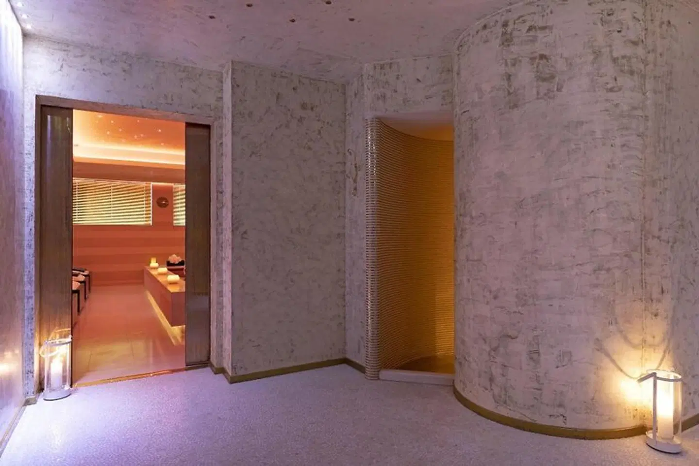 Royal Hotel Carlton ROOM_EXAMPLE