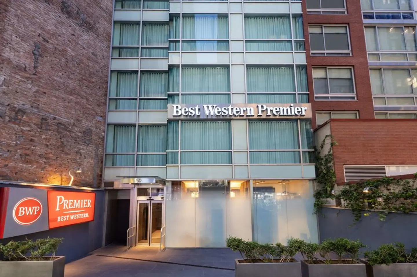 Best Western Premier Herald Square EXTERIOR