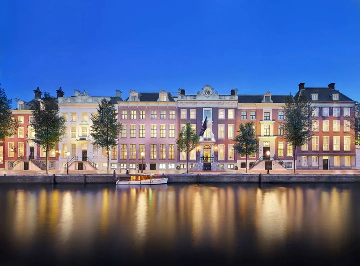 Waldorf Astoria Amsterdam EXTERIOR