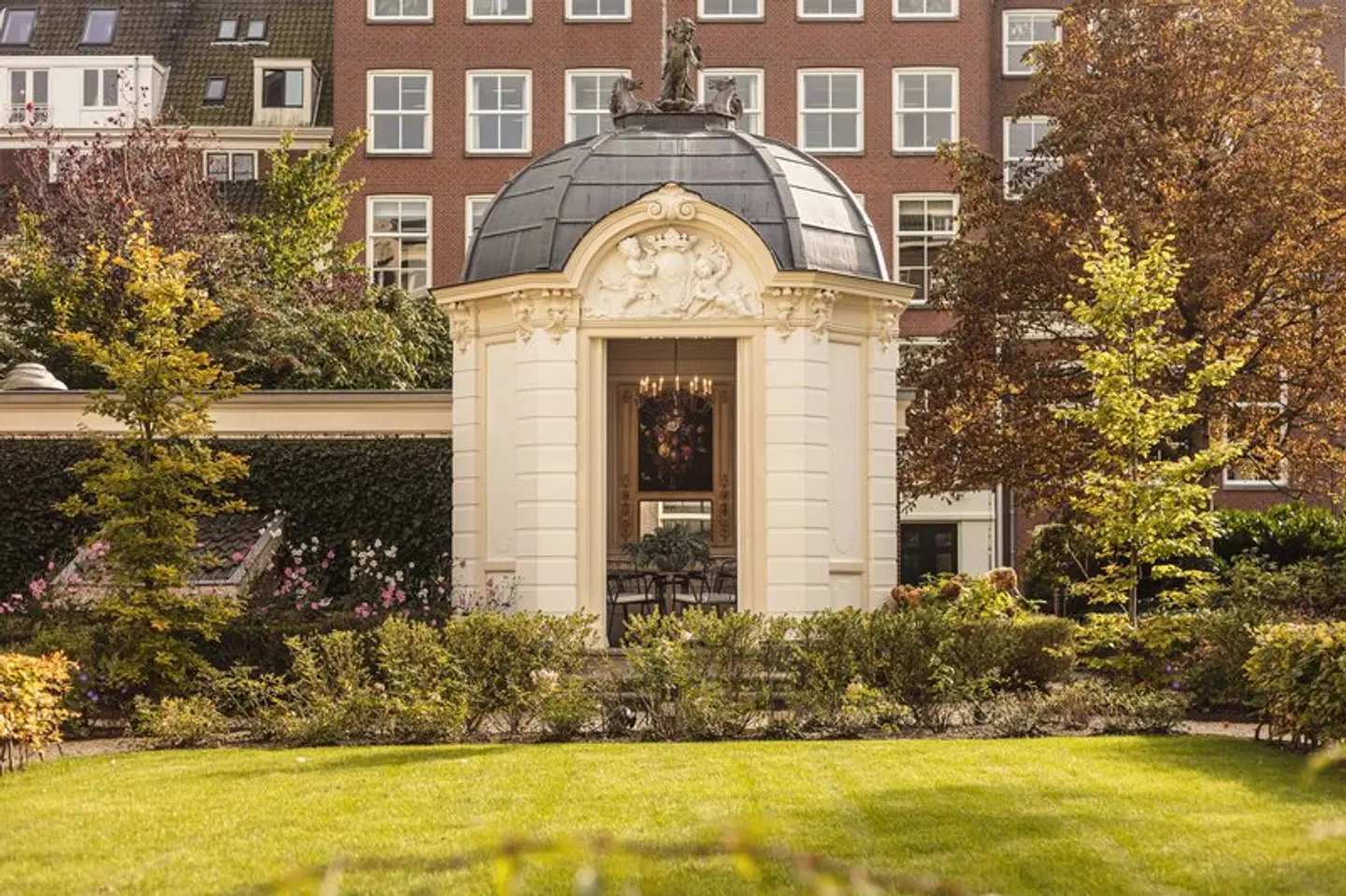 Waldorf Astoria Amsterdam EXTERIOR