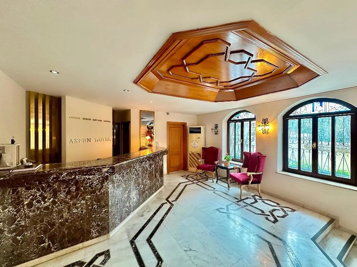 Aspen Hotel Hallenbad