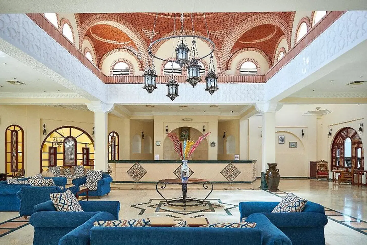 Protels Crystal Beach Resort LOUNGE_LOBBY