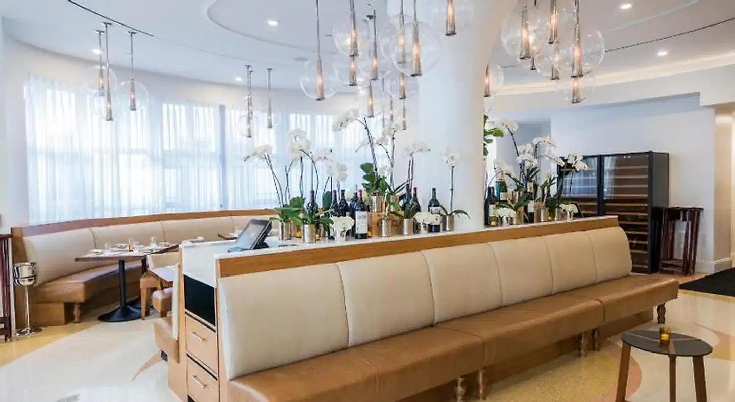 Berkeley Shore Hotel & Apts Bar