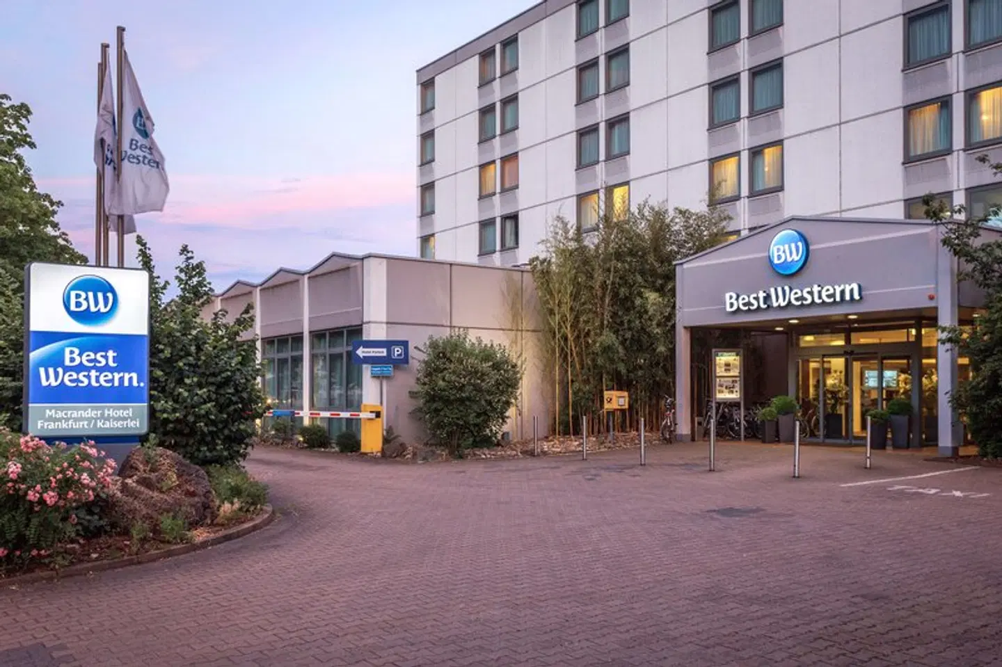 Best Western Macrander Hotel Frankfurt/Kaiserlei EXTERIOR