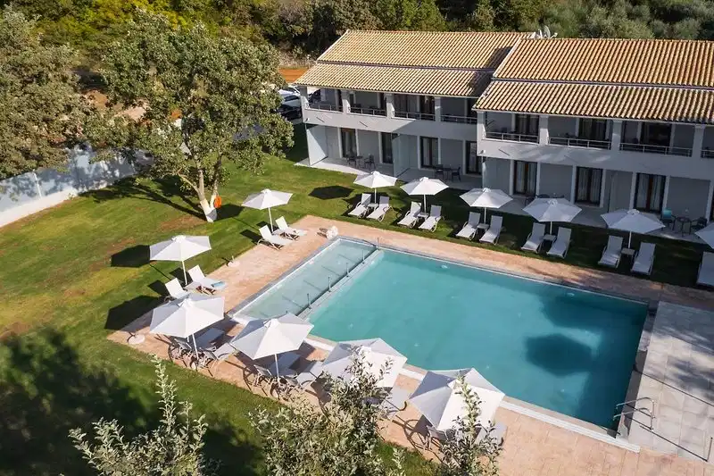 Karavos – Hotelfoto