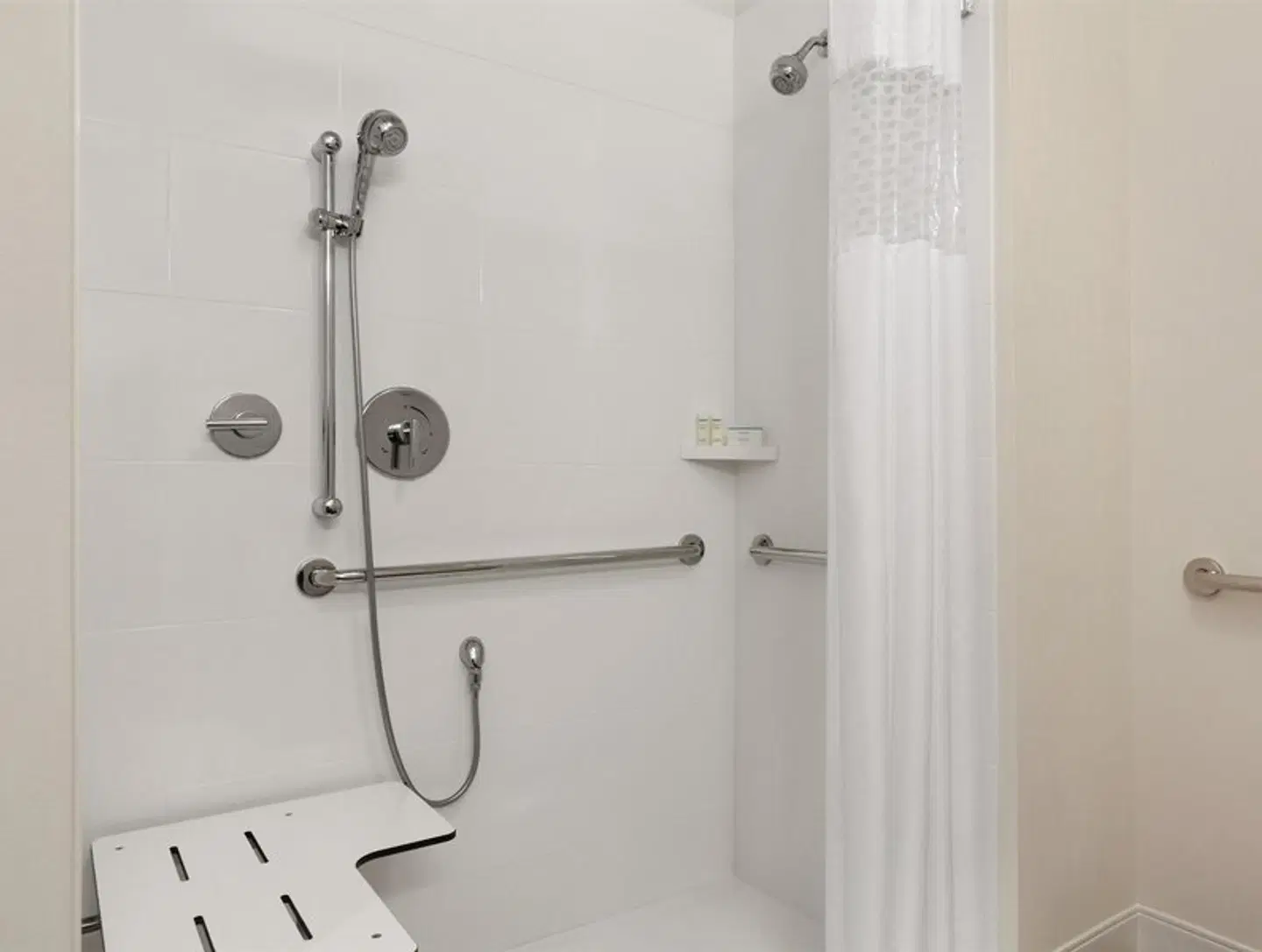 Hampton Inn & Suites Seattle/Renton Badezimmer
