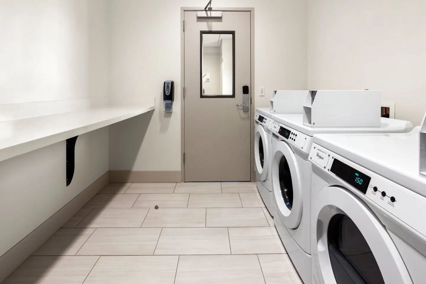 Holiday Inn Express & Suites Sumner - Puyallup Area by IHG Badezimmer