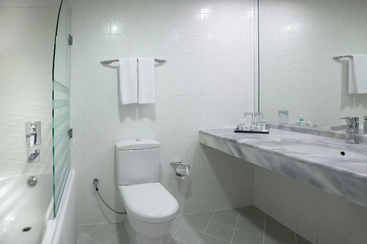 The Grand Blue Sky International Badezimmer