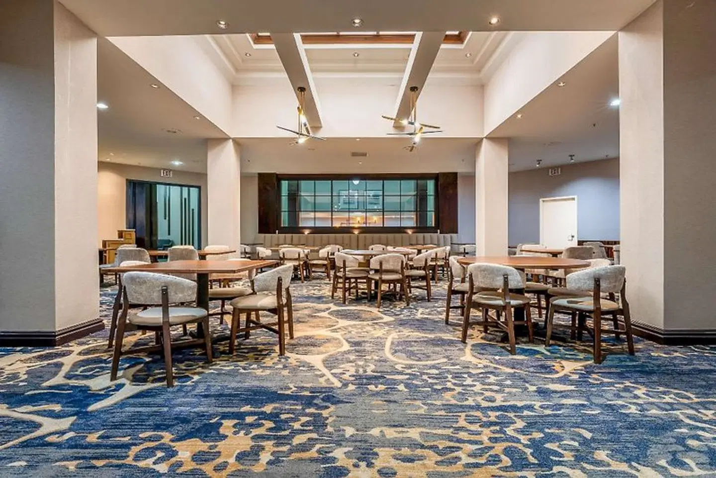 Hilton Charlotte Executive Park Restaurant