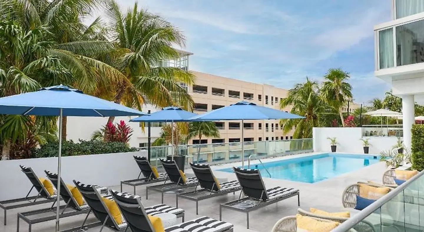 Hyatt Centric South Beach Miami OUTDOOR_POOL