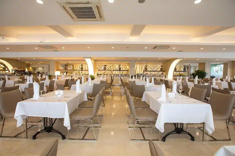 Falcon Hotel – Hotelfoto