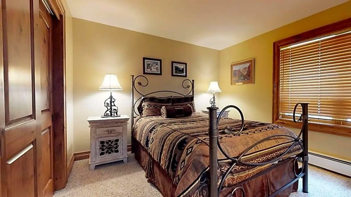Montaneros in Vail ROOM_EXAMPLE