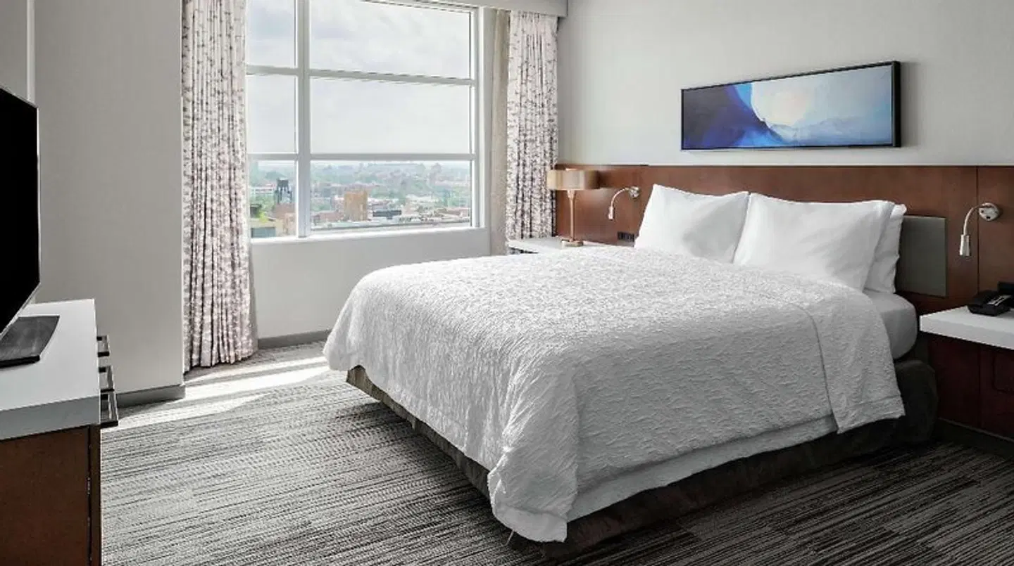 Hilton Garden Inn Chicago McCormick Place ROOM_EXAMPLE