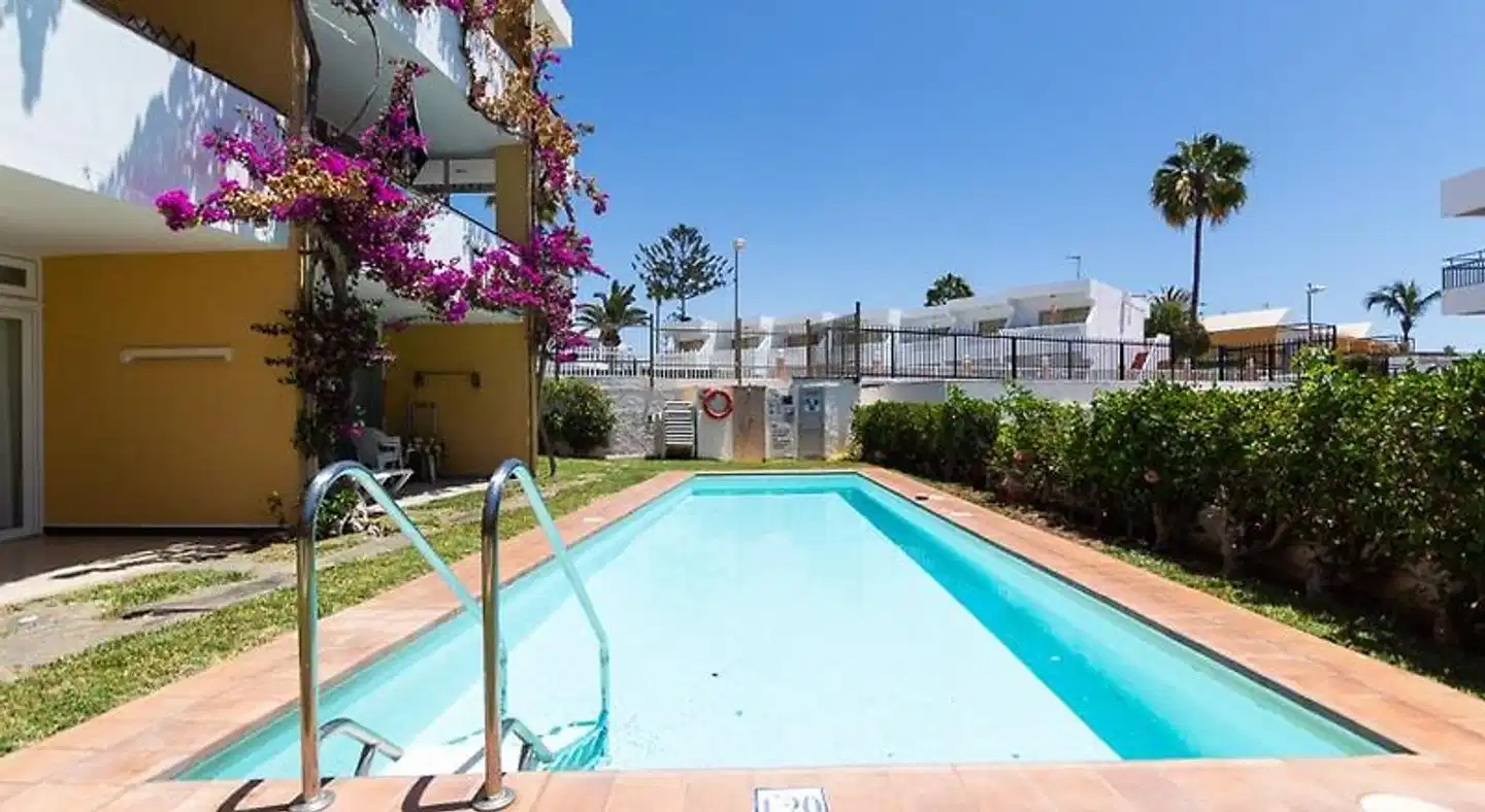 Apartamentos Melusina Pool