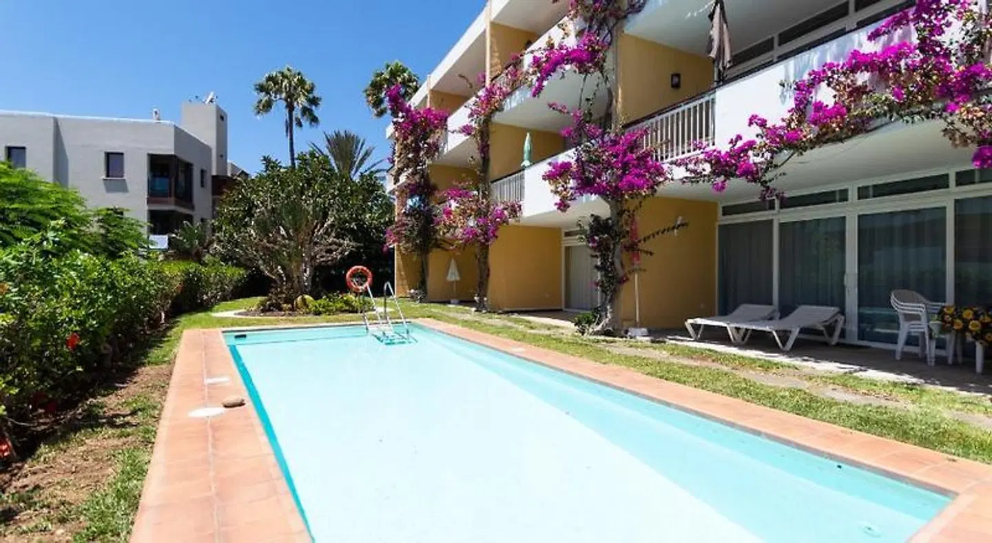 Apartamentos Melusina OUTDOOR_POOL