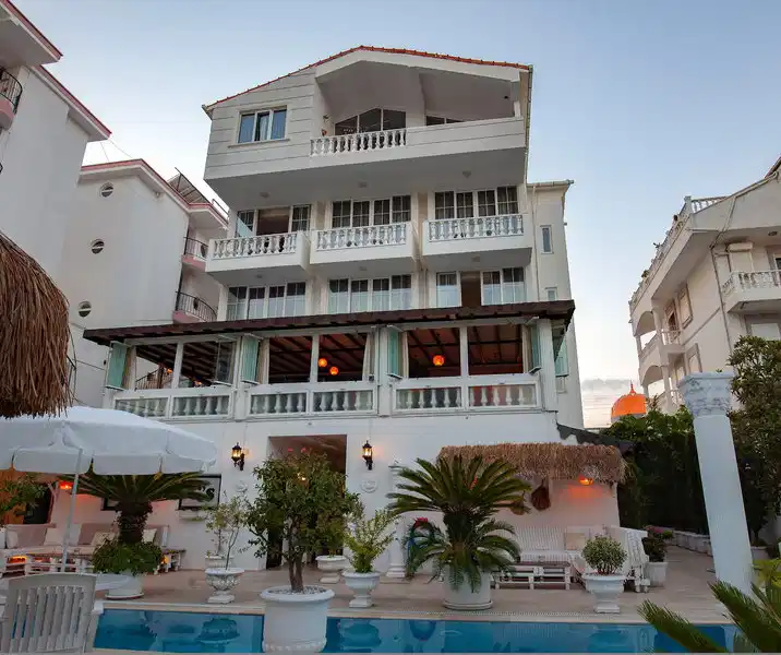 Conny's Hotel – Hotelfoto