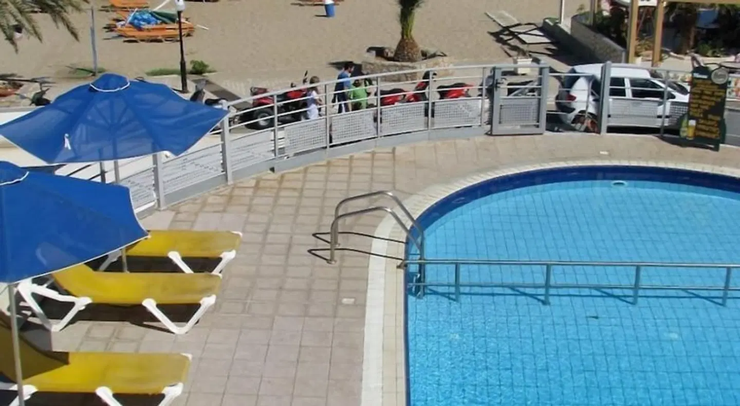 Eleni Beach OUTDOOR_POOL