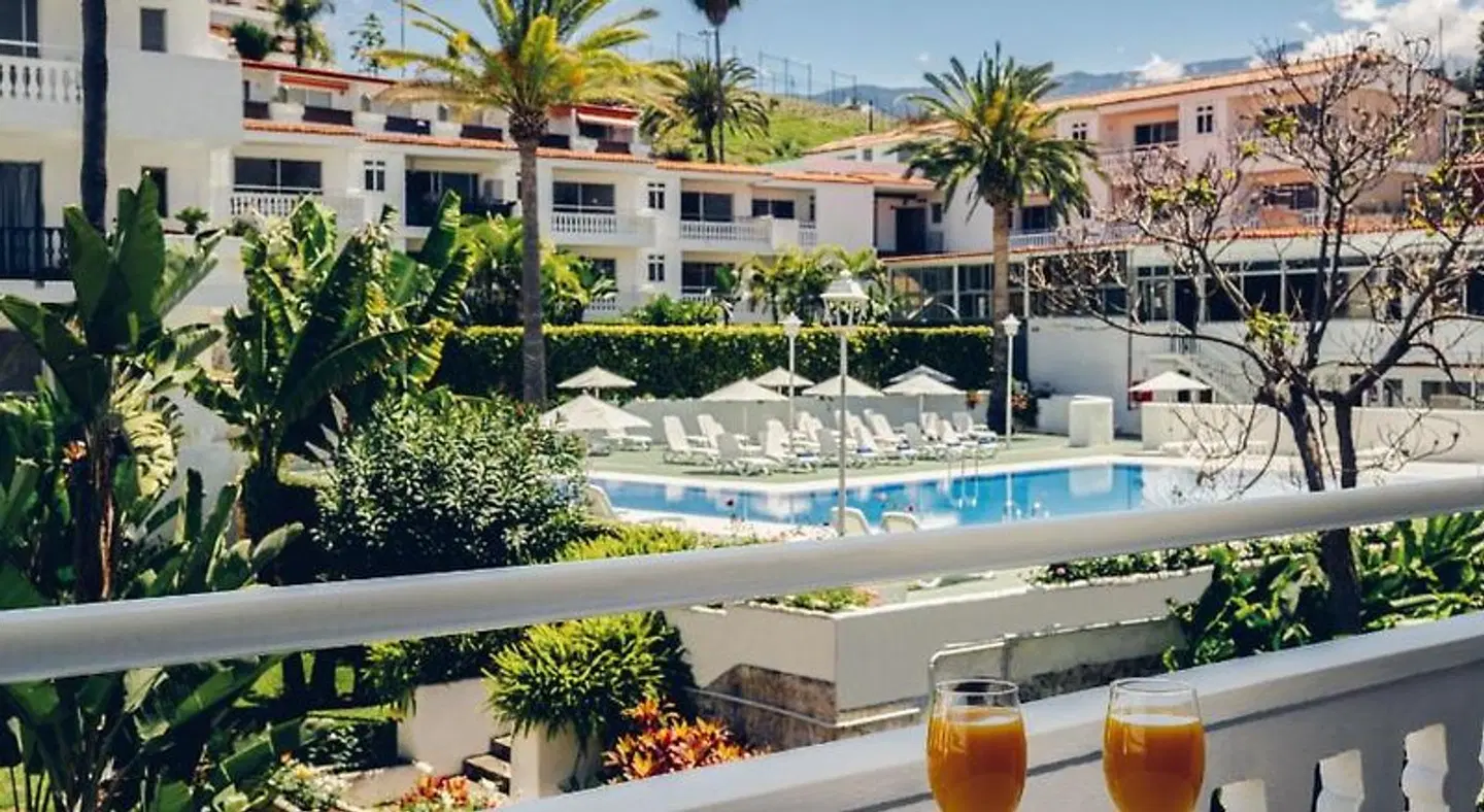 Route Active Hotel EXTERIOR