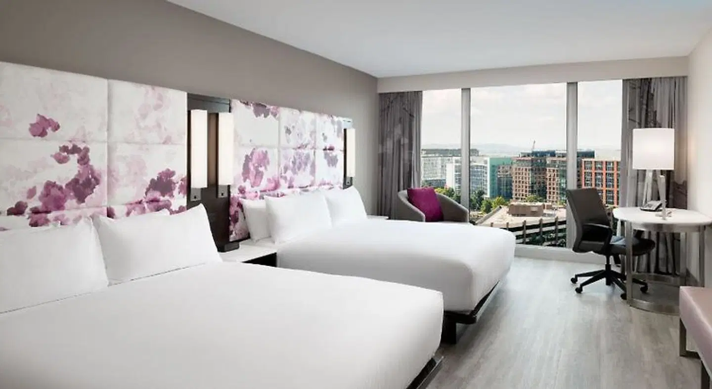 Hilton Washington DC National Mall ROOM_EXAMPLE